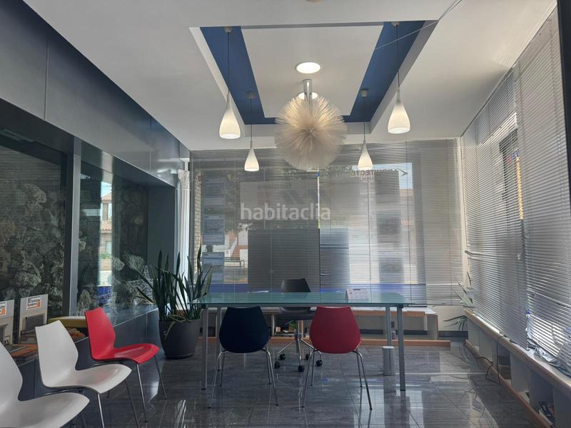 Foto f911d4b4-fd7a-43ea-a400-87a88094c3e6. Lloguer oficina amb calefacció a Guissona