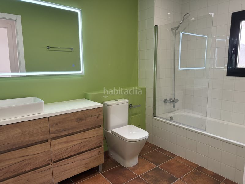 Foto 21561be8-60cb-4910-8b35-a7b93cb6035d. Casa adossada amb calefacció aparcament a Torrefeta i Florejacs