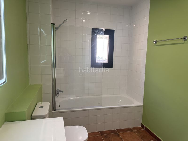 Foto c02fb984-a93d-4f49-ac3c-d52c4d6fd3d8. Casa adossada amb calefacció aparcament a Torrefeta i Florejacs