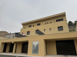 Casa adossada a Torrefeta i Florejacs. Casa unifamiliar adosada  en sed� la segarra lleida