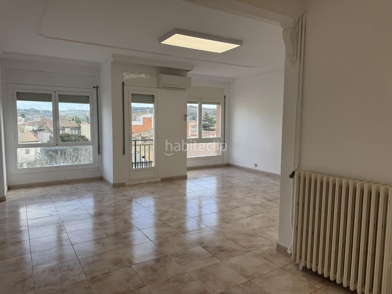 Foto 1dc37a61-b200-452a-b0d3-1a0eb6eabb18. Lloguer pis amb calefacció a Torà