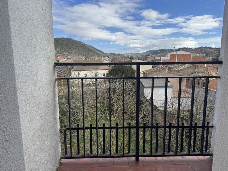 Foto d5f0b82c-a934-47e5-a320-74a40c5bcdce. Lloguer pis amb calefacció a Torà