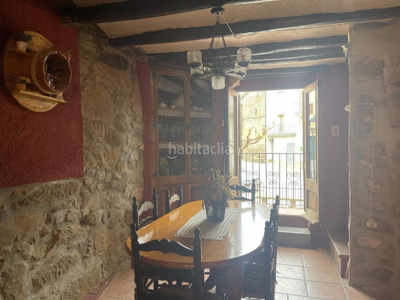 Foto 0d63c606-5042-450b-b8a9-102b8a7d3a75. Casa adossada a Baronia de Rialb (La)