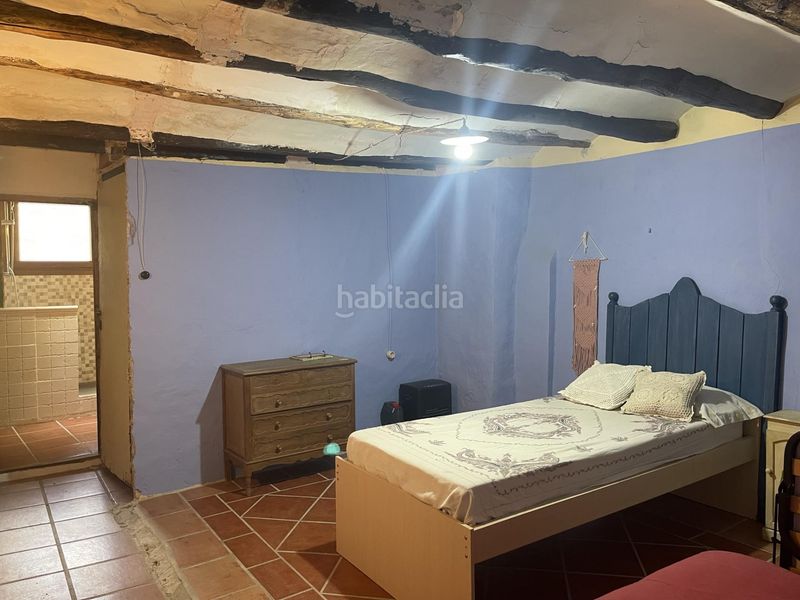 Foto 198b2543-7d2f-45e9-844b-21be7a8e4ff0. Casa adossada a Baronia de Rialb (La)