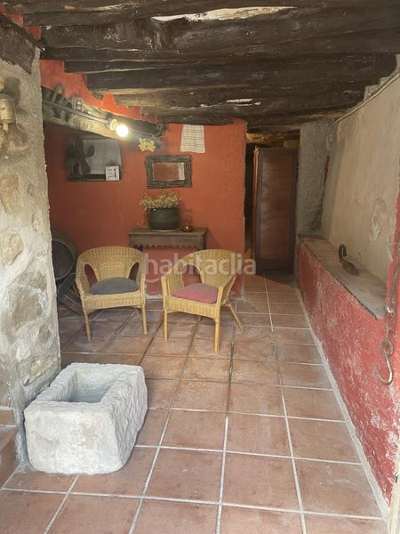Foto be77053d-b26a-4f80-a05c-0396a2e107fe. Casa adossada a Baronia de Rialb (La)