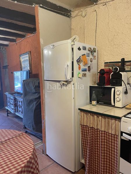 Foto fcaecb87-89a6-4494-817a-86a0660a8b58. Casa adossada a Baronia de Rialb (La)