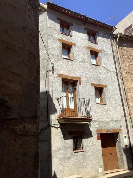 Foto c54d9919-bf20-4304-b7a1-225a02dbbe77. Casa adossada a Ponts