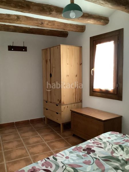 Foto e7e04369-fdc2-48fa-9e24-f1997493f95d. Casa adossada a Ponts