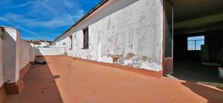 Nau industrial  Calle metal