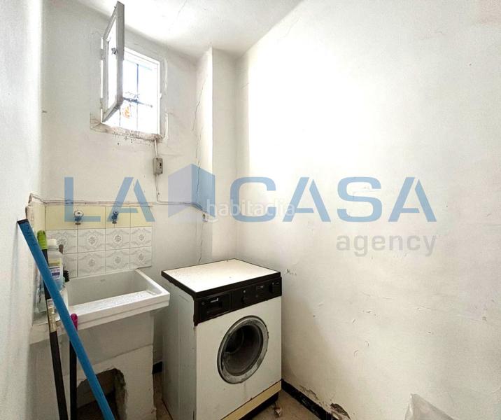 Foto b8954b10-1b6d-4bde-873a-68fd5b08b745. Casa amb aparcament a San Carlos - San José Sevilla