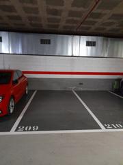 Parking coche en Llefià