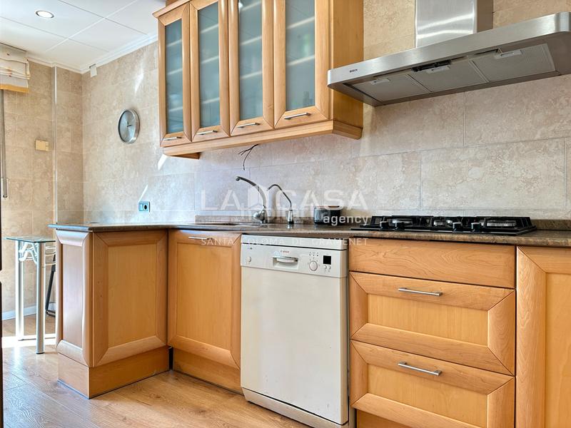 Foto eee614d7-4c36-480a-9893-ba8895e66de0. Appartement avec chauffage dans Centre Santa Coloma de Gramenet