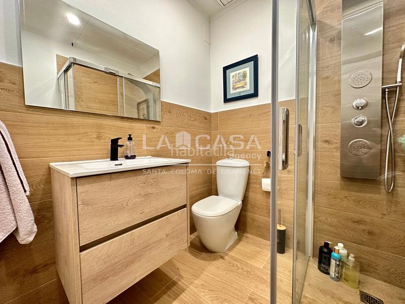 Foto 624e7cf0-fbff-40d4-8c55-b8b5495773f3. Piso en Centre Santa Coloma de Gramenet