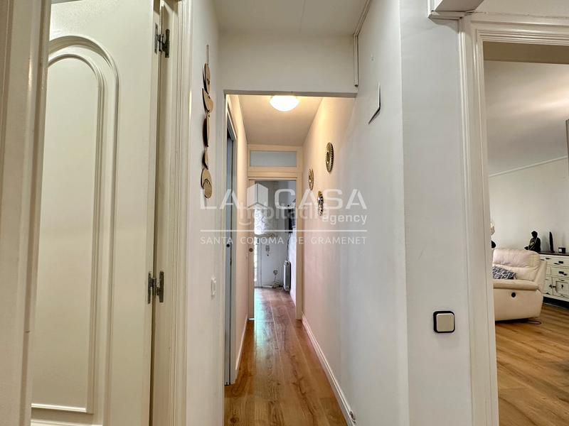 Foto b49eef86-8929-40ad-8eee-3c0857442a9a. Piso en Centre Santa Coloma de Gramenet