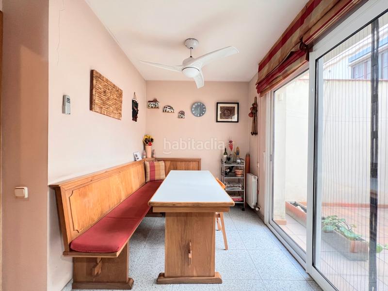 Foto 54a82504-404e-4d58-90be-7be1b50279b0. Chalet en El Camp de l´Arpa del Clot Barcelona