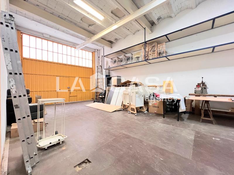 Foto 0cb390e9-cded-4a7e-ae1e-daeb1827891e. Local comercial a Gorg Badalona