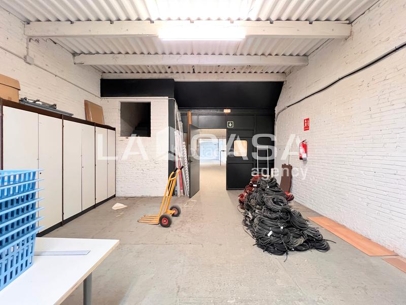 Foto 10546434-1e20-4e6d-8eb8-0b3df49c79c3. Local comercial a Gorg Badalona