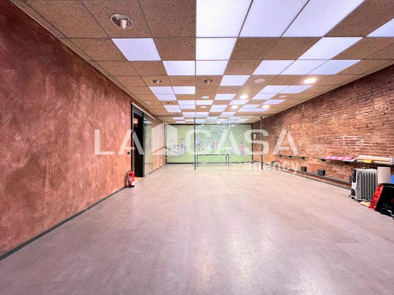 Foto 85a07fdf-f7ff-431b-838c-d94e9dcce44a. Local comercial a Gorg Badalona