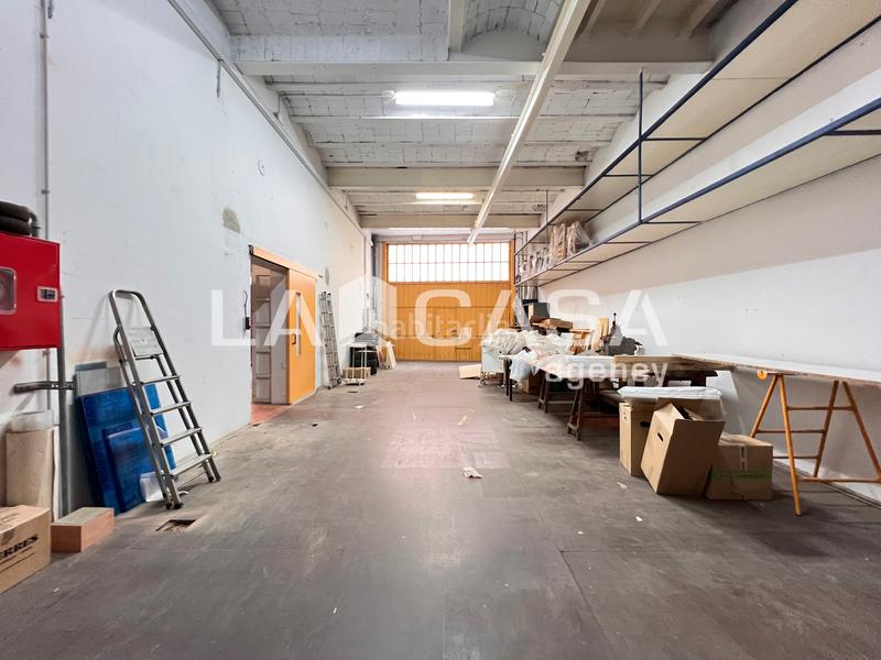 Foto ad10c3e9-eb33-4cc3-a5a3-1983e80e4823. Local comercial a Gorg Badalona