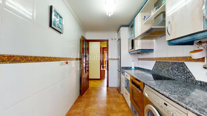 Foto 6c8136ed-2572-4dde-a36c-f32ef429a458. Appartement avec chauffage parking dans Bagatza - S. Vicente Barakaldo