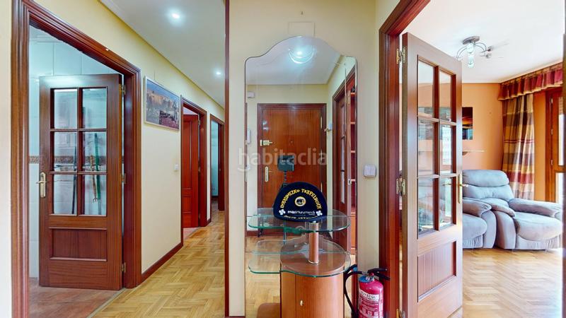 Foto 168f29a8-92ed-407f-aa36-57cb3f950672. Flat with heating parking in Bagatza - S. Vicente Barakaldo