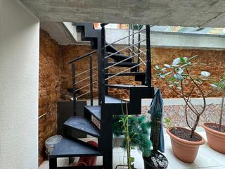 Rez-de-chaussée à Sants
