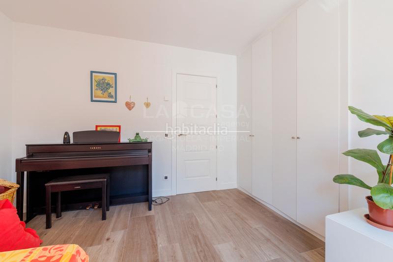 Foto 8c7d91eb-22d2-42d7-8511-94be424a20de. Pis amb aparcament a Niño Jesús Madrid