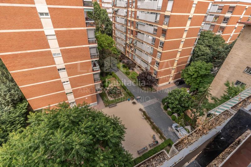 Foto 5b1a32ba-10d6-41f5-9ec6-7069fe98c538. Piso en Casa de Campo Madrid