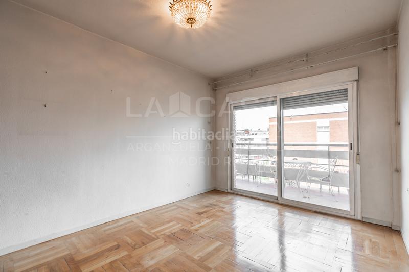 Foto b680847f-afe2-45be-a2e3-32abdc0e7fa4. Piso en Casa de Campo Madrid