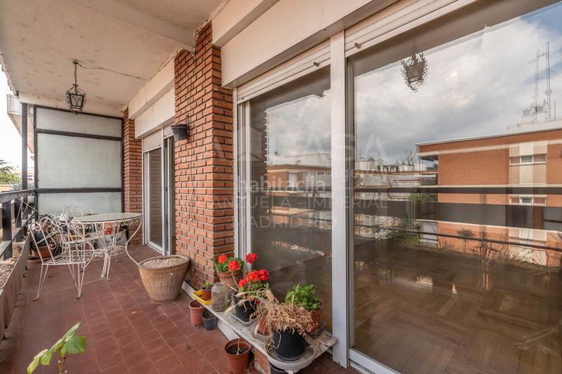 Foto d9367649-8c12-43c0-a091-292771b79592. Piso en Casa de Campo Madrid