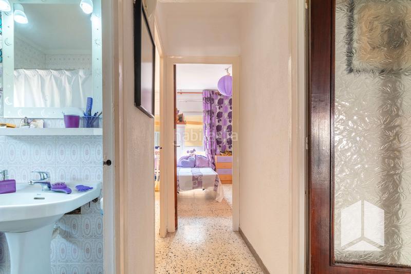 Foto 9dc5e043-8073-4f81-9086-397680a3c6bd. Appartamento con parcheggio piscina in Lluminetes Castelldefels