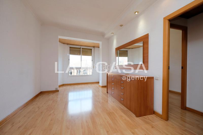 Foto 6724c259-7efa-43fc-a546-d2fbcc0162f1. Piso en Navas Barcelona