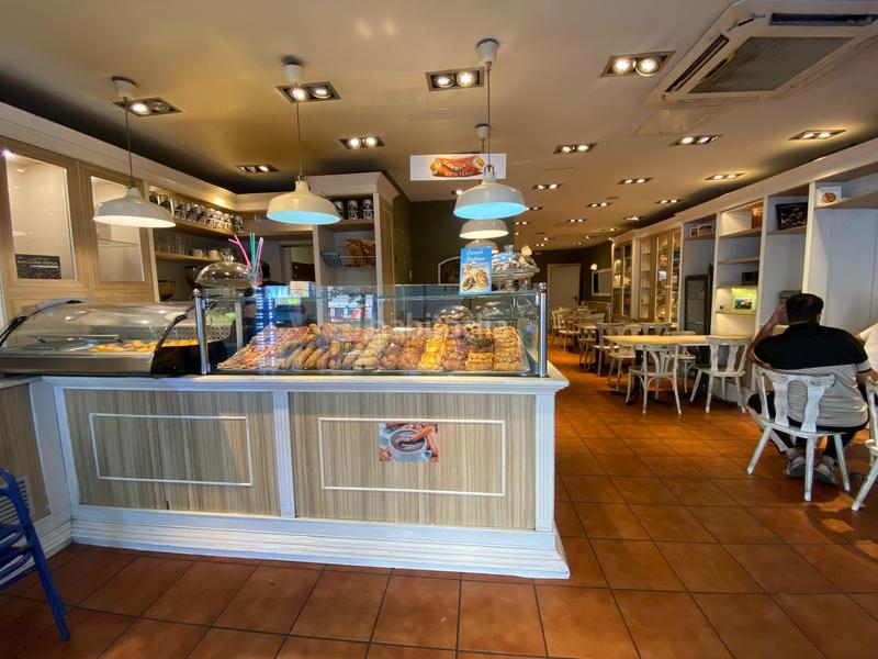 Foto 6b7c9c01-0e97-443c-bb43-98517adfb153. Local comercial en El Camp de l´Arpa del Clot Barcelona
