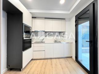 Zweistöckige Wohnung in Llefià