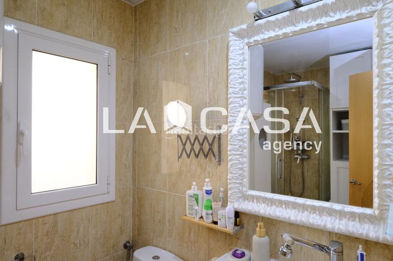 Foto 83bcfa1b-cdc6-4fb3-bb0a-f9c1cdcbf53c. Piso en Vilapicina - Torre Llobeta Barcelona