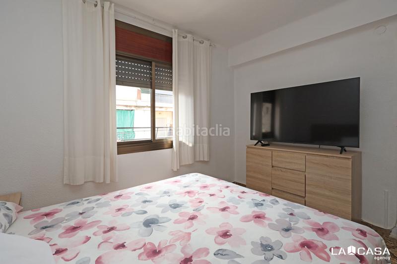 Foto 2b50c175-dbe2-4ede-88c4-c32b5aacf188. Piso vivienda ideal en el corazón de Can Vidalet con balcón y ascensor! en Esplugues de Llobregat
