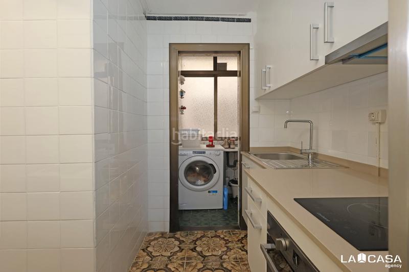 Foto 4c262d32-35f9-479e-a3cd-8beca8a0b8f5. Piso vivienda ideal en el corazón de Can Vidalet con balcón y ascensor! en Esplugues de Llobregat
