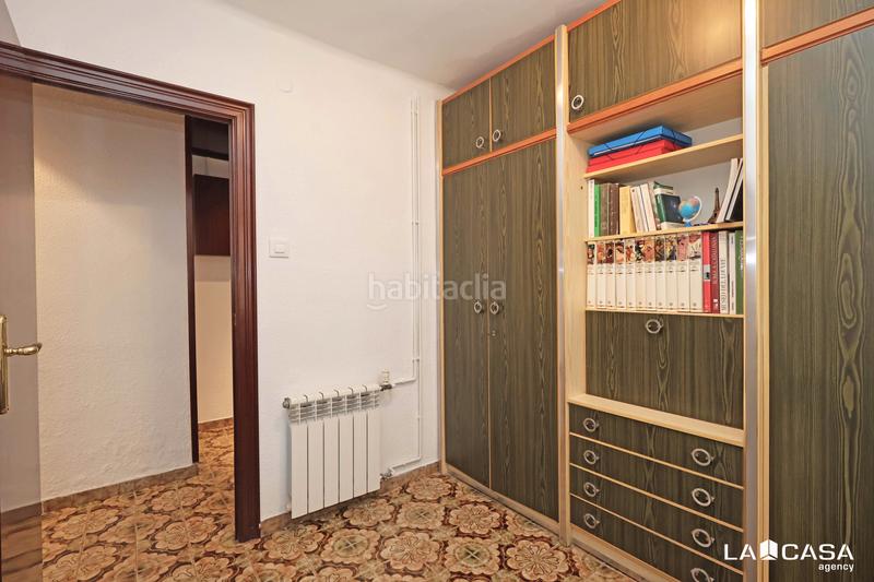 Foto e0cfc52e-2151-45ad-8493-38251f3aaeda. Piso vivienda ideal en el corazón de Can Vidalet con balcón y ascensor! en Esplugues de Llobregat