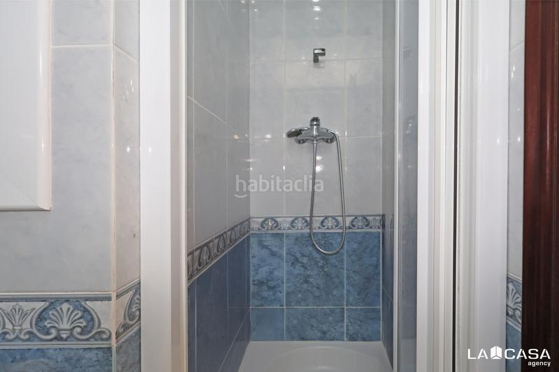 Foto f057ba78-e122-4450-a247-5d6ab858b8e1. Piso vivienda ideal en el corazón de Can Vidalet con balcón y ascensor! en Esplugues de Llobregat