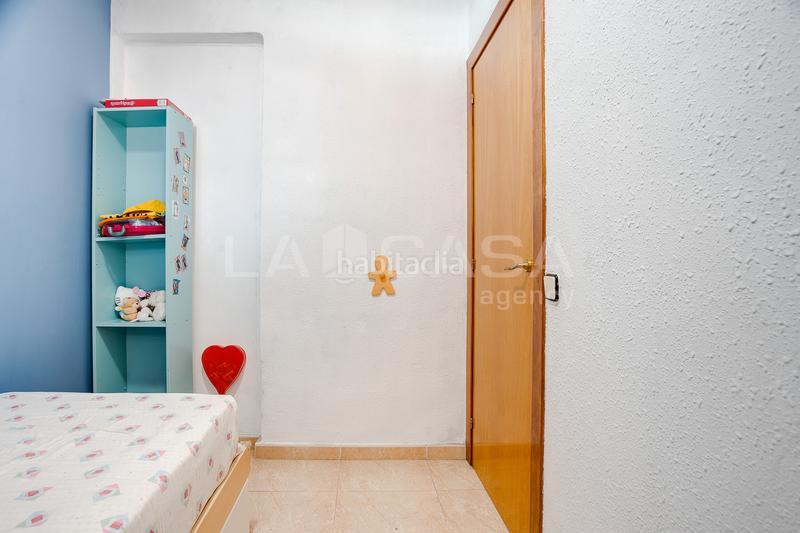 Foto 24b50156-489d-4ee4-99dd-5768127b9c15. Appartamento con riscaldamento in La Verneda - La Pau Barcelona