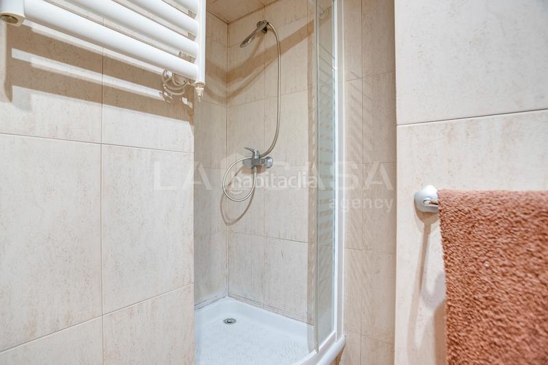 Foto 1d2628c1-f580-4372-9f75-4b20bdafedd8. Piso en La Verneda - La Pau Barcelona