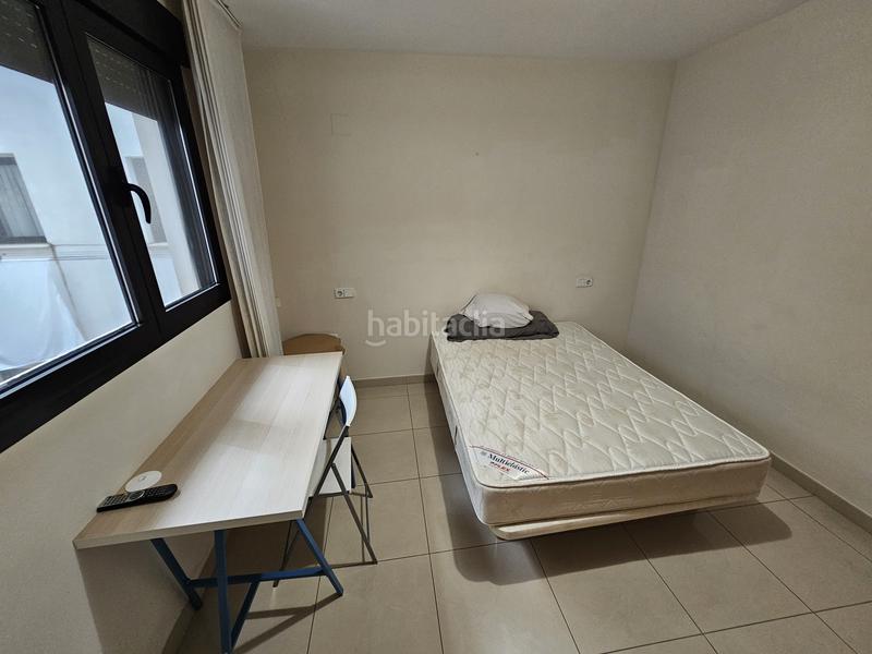 Foto 100b8632-ded9-4ba7-a04b-9c4f5e51a000. Piso en L´Amistat Valencia