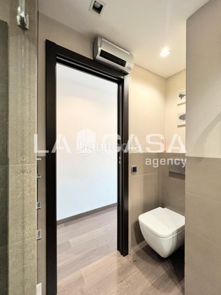 Foto 7b7a9ee6-44c8-4899-a0d7-fcba29b43448. Piso en La Salut Badalona