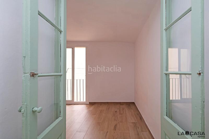 Foto 71f17067-163f-421c-98a5-88b75a0d9146. Piso en Raval Barcelona