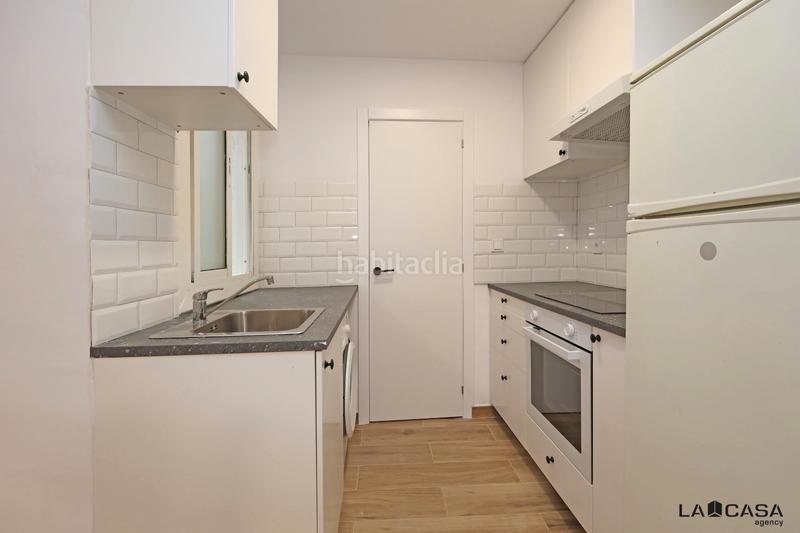 Foto ea7229ca-8ad0-46c3-9c1a-a862bc262d25. Piso en Raval Barcelona