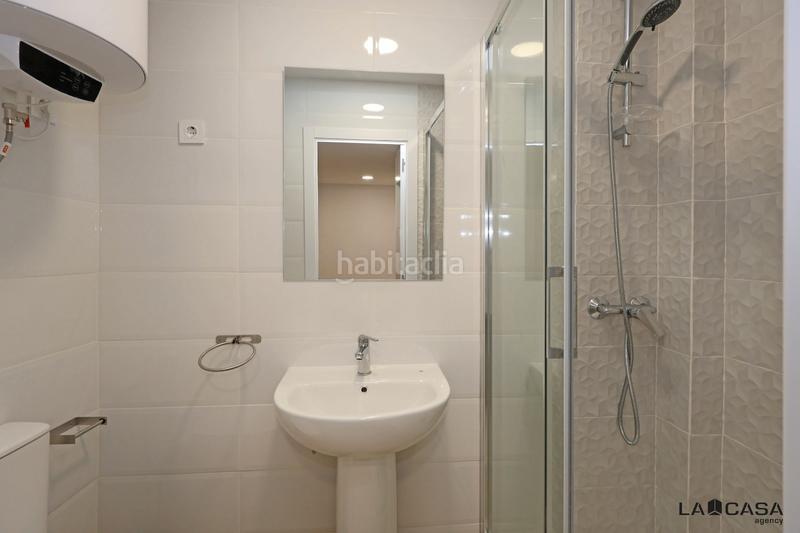 Foto f19a0de7-96fa-4336-b3a8-a3a48041ea85. Piso en Raval Barcelona