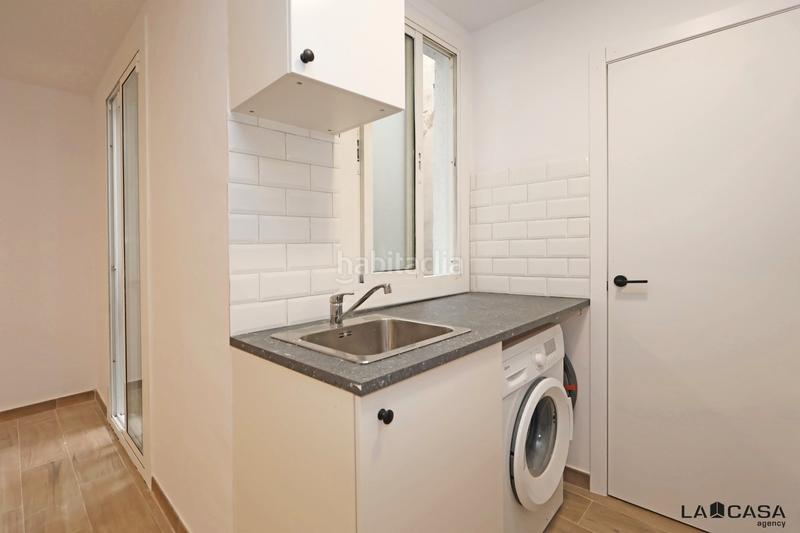 Foto ff504229-4525-4e6a-a4f5-0dc080212269. Piso en Raval Barcelona