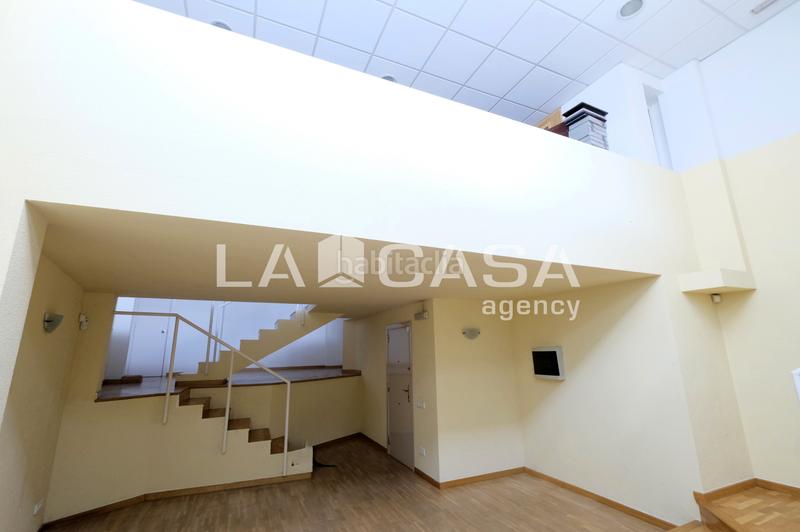 Foto e0983449-73e4-4810-9029-e23533a1bd57. Geschäftsraum in Porta Barcelona