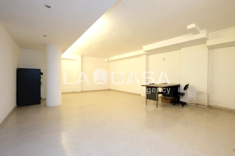 Foto 7ccac5cc-261a-485b-8f84-fe6f371f1a88. Local comercial en Porta Barcelona