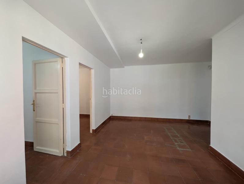 Foto 0110323a-74e4-4103-8a80-f58e1dfa0ba6. Piso en La Gavarra Cornellà de Llobregat